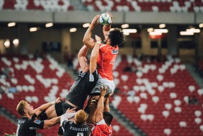 乐动·LDSports(中国)体育官网-记录之刃与红魔之魂，内马尔破咒，曼联挑战极限的荣耀征途